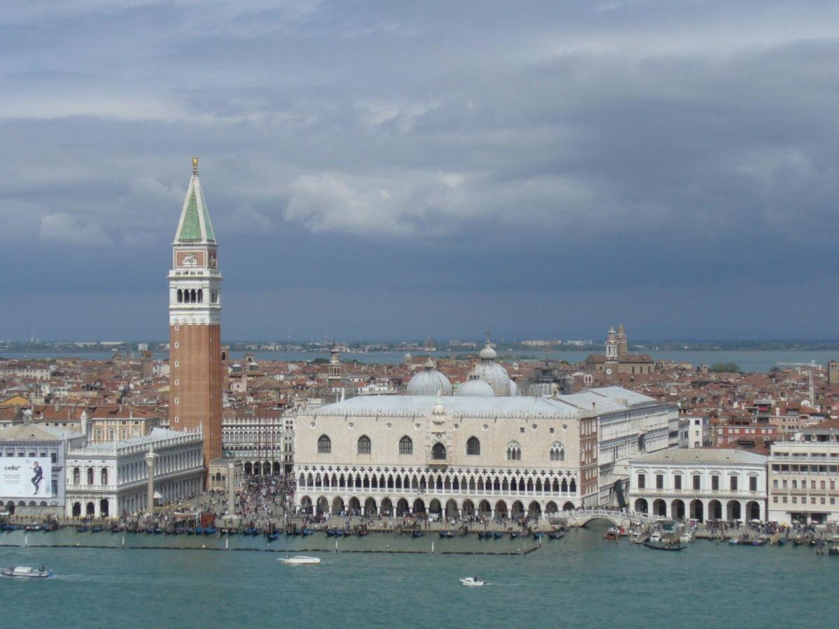 Bahay bakasyunan Raggio Di Sole Dietro Piazza San Marco
